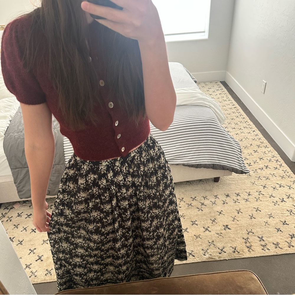 Dôen MARCIE SKIRT
IN NOIR ROSIER FLORAL